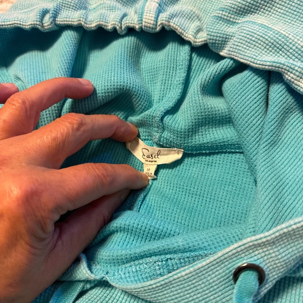 EASEL - Picture 5 of 6